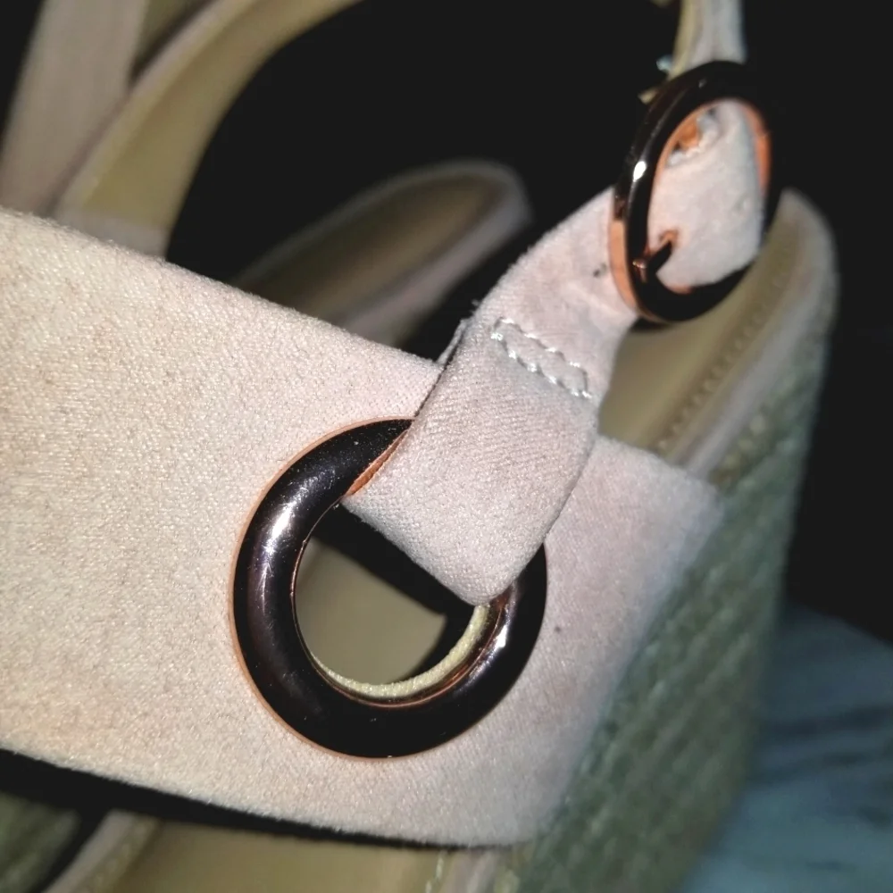 LC Lauren Conrad Sherbet/Natural wedge sandals